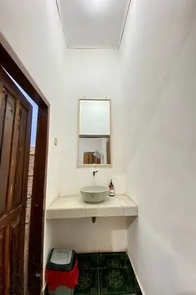 Standard Tek Büyük Yataklı Oda (with AC)
