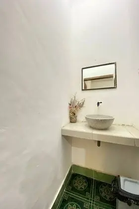 Standard Tek Büyük Yataklı Oda (with AC)