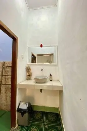 Standard Tek Büyük Yataklı Oda (with Fan)