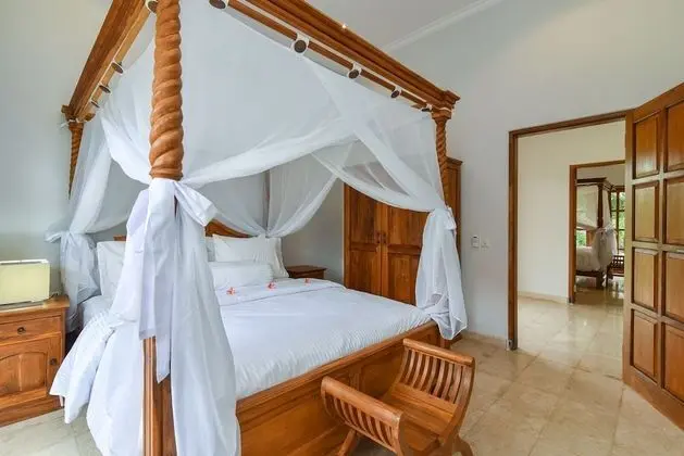 Romantic Villa, 3 Yatak Odası, Kişiye Özel Havuzlu, Plaj Manzaralı
