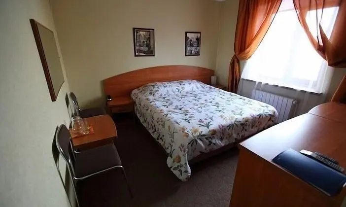 Standard Tek Büyük Yataklı Oda