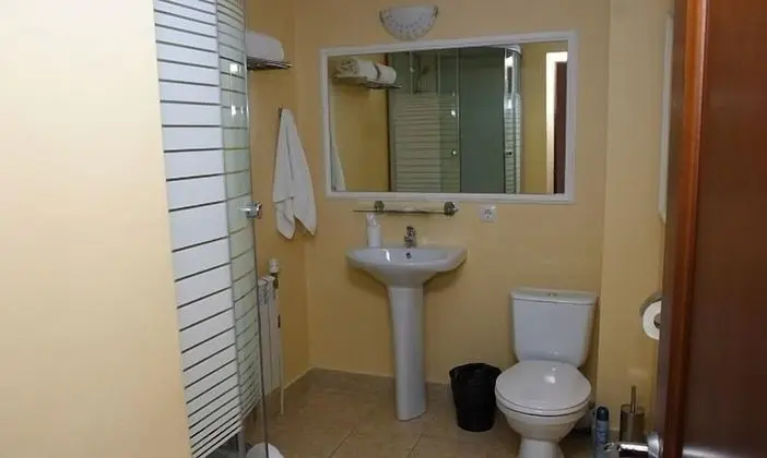 Standard Tek Büyük Yataklı Oda