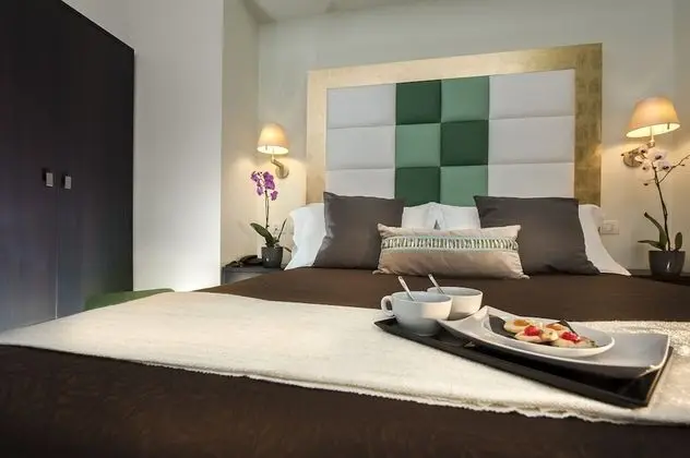 Classic Tek Büyük Yataklı Oda