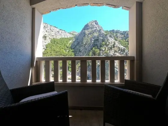 Double Room, Balcony, River/ Sea View
