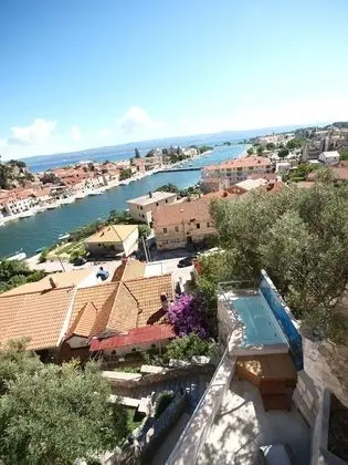 Executive Double room with Balcony, Sea view and private Jacuzzi