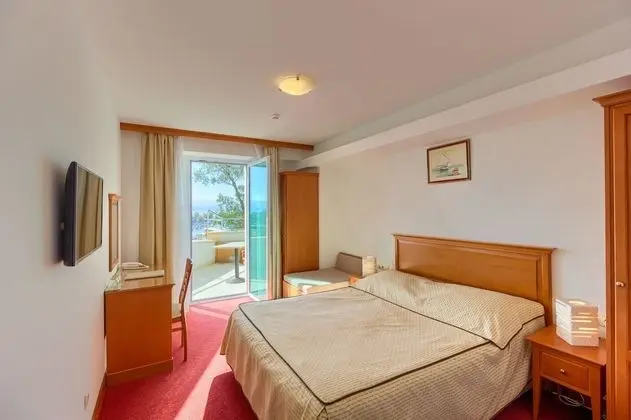Executive Double room with Balcony, Sea view and private Jacuzzi