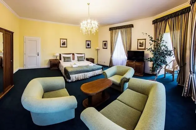 Family Süit, Balkon