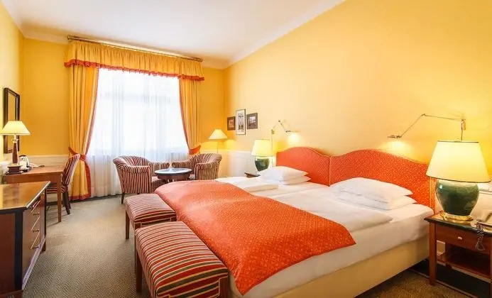 Deluxe Double or Twin Room with Balcony