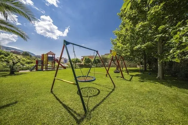 Villa (Seven Bedroom Villa with Swimming Poo)