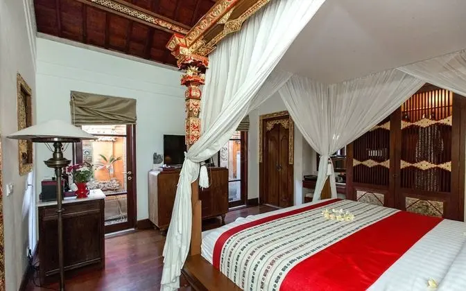 Puri Taman Sukawati Room