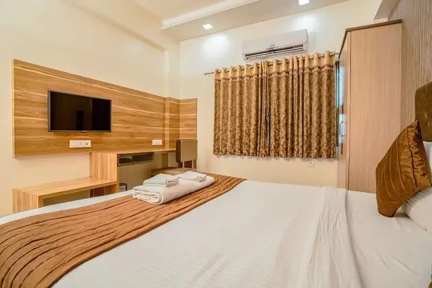 Deluxe Büyük Yataklı Tek Kişilik Oda, 1 En Büyük (King) Boy Yatak, Sigara İçilmez, Şehir Manzaralı