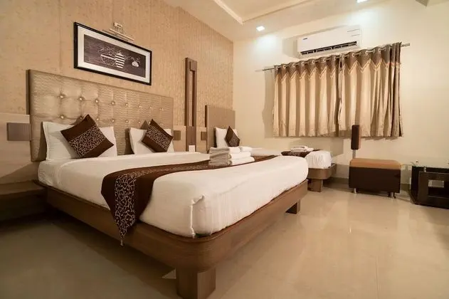Deluxe Büyük Yataklı Tek Kişilik Oda, 1 En Büyük (King) Boy Yatak, Sigara İçilmez, Şehir Manzaralı