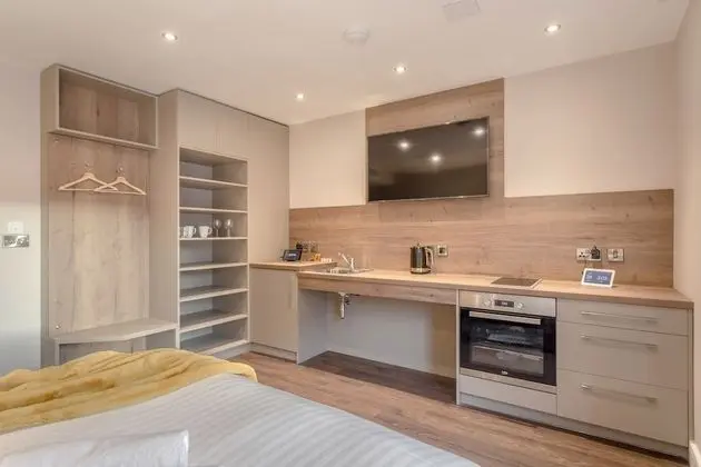 Luxury Tek Büyük Yataklı Oda