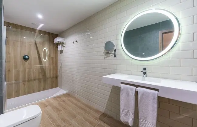 Standard Tek Büyük Yataklı Oda, Balkon