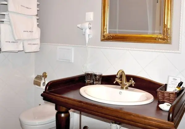 Standard Tek Büyük veya İki Ayrı Yataklı Oda