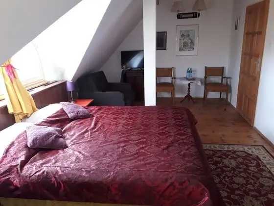 Tek Büyük Yataklı Oda