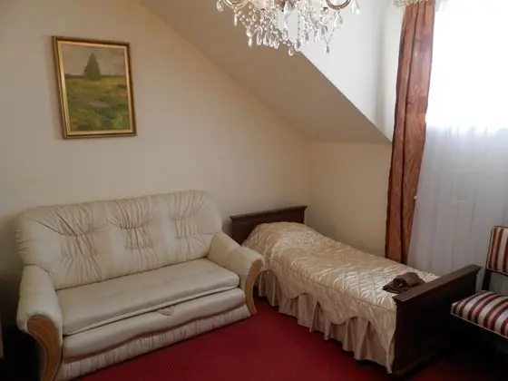 Dört Kişilik Oda (Number 201)