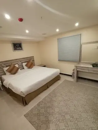 One Bedroom Apartment