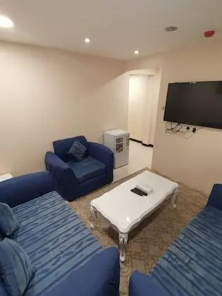 One Bedroom Apartment