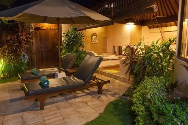 Basic Villa, 1 Yatak Odası, Kişiye Özel Havuzlu, Havuz Manzaralı (1 Bedroom Pool Villa)