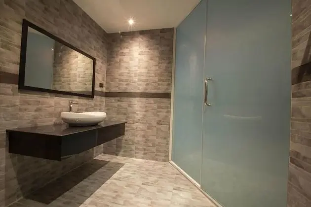 Deluxe Studio