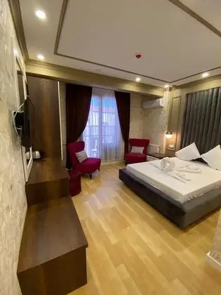 Standard Tek Büyük Yataklı Oda