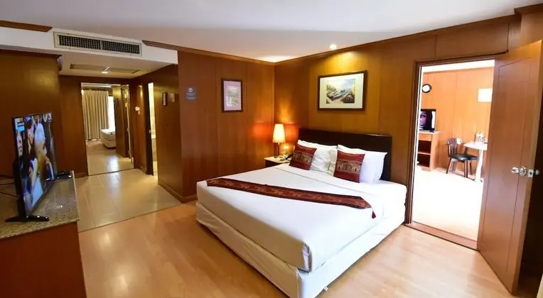 Family Connecting Room