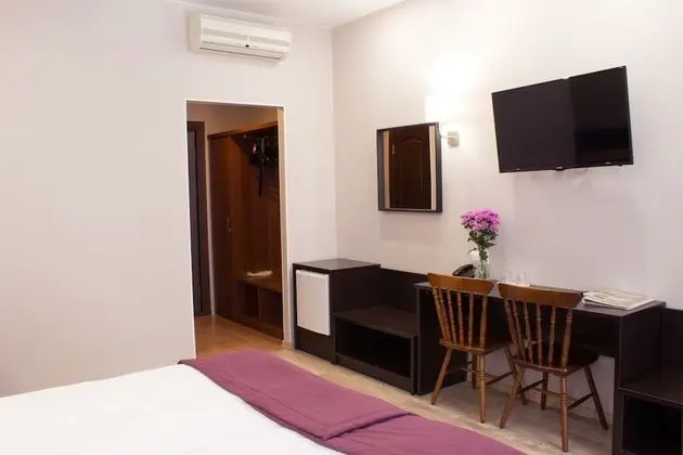 Comfort Tek Büyük veya İki Ayrı Yataklı Oda