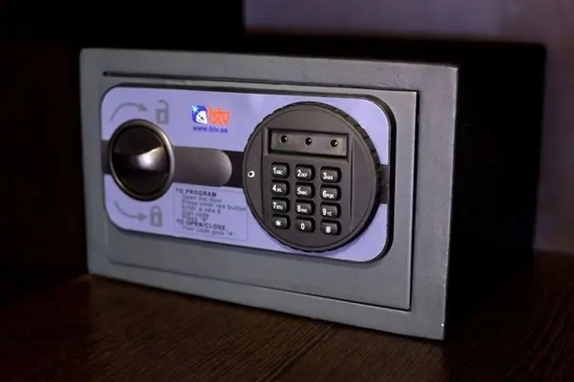 Comfort Tek Büyük veya İki Ayrı Yataklı Oda