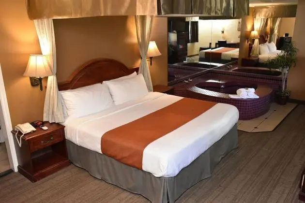 Honeymoon Süit, 1 En Büyük (King) Boy Yatak