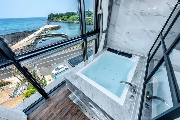 Deluxe Tek Büyük Yataklı Oda, Okyanus Manzaralı