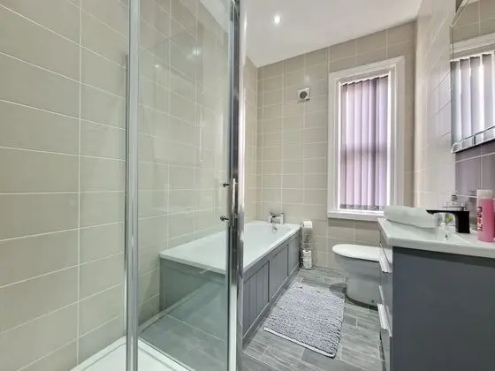 Luxury Apart Daire, Özel Banyo (Apartment 2)