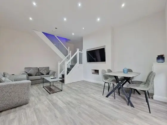 Luxury Apart Daire, Özel Banyo (Apartment 2)
