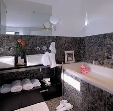 Deluxe Tek Büyük Yataklı Oda (ART "Honeymoon" 2)