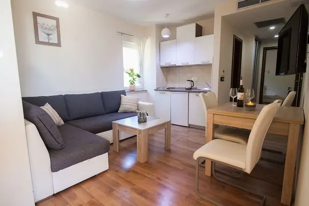 Deluxe Apart Daire, Deniz Manzaralı