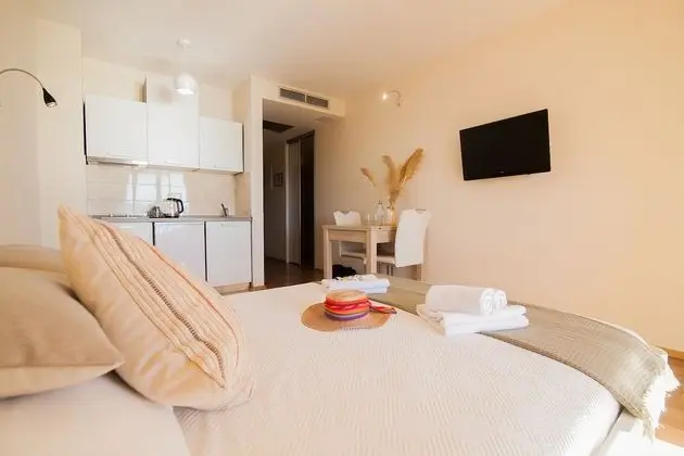 Deluxe Stüdyo, Deniz Manzaralı