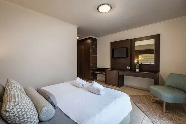 Deluxe Tek Büyük veya İki Ayrı Yataklı Oda