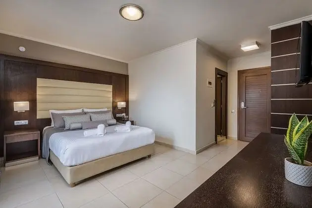 Deluxe Tek Büyük veya İki Ayrı Yataklı Oda