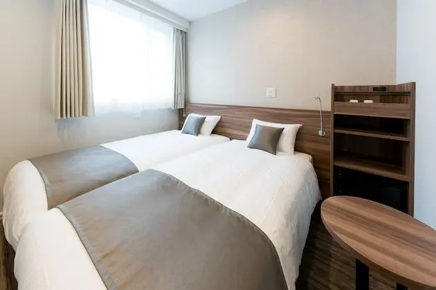 İki Ayrı Yataklı Oda, Sigara İçilmez (Slumberland's Bed)