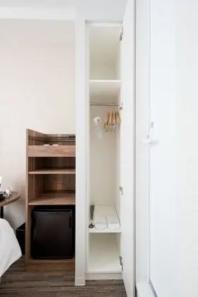 İki Ayrı Yataklı Oda, Sigara İçilmez (Slumberland's Bed)