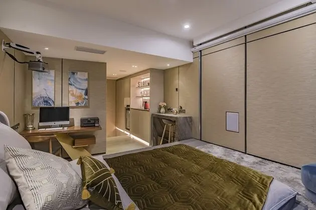 Luxury Tek Büyük Yataklı Oda