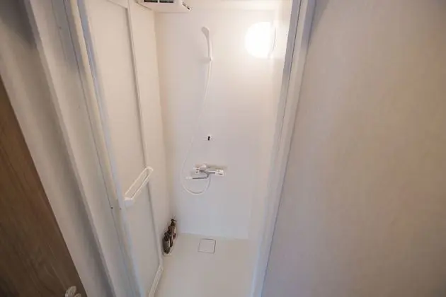 Standard Oda, Ortak Banyo (Private)