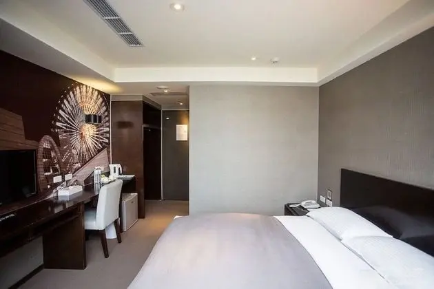 Deluxe Tek Büyük Yataklı Oda
