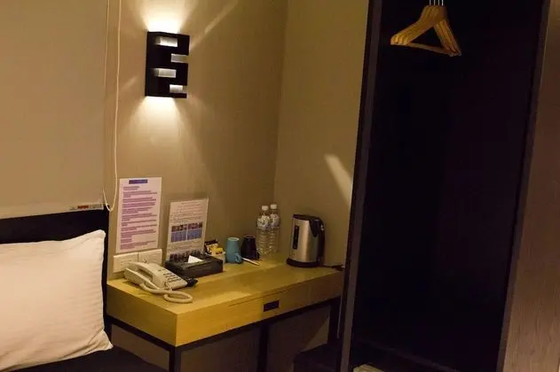 Standard Tek Büyük Yataklı Oda (No Window)