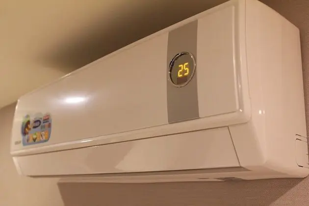 Standard Tek Büyük Yataklı Oda (No Window)