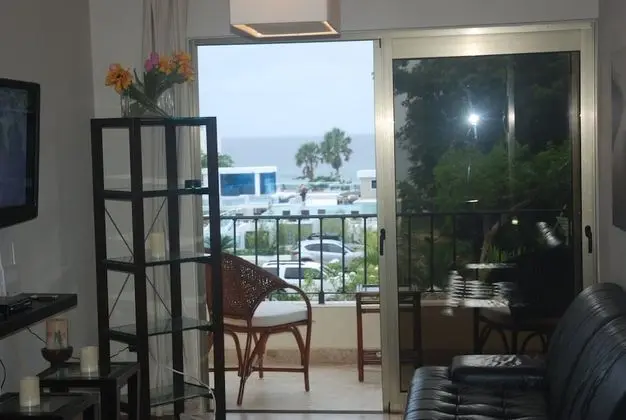One Bedroom Apartment, Ocean View