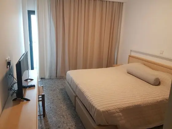 Tek Büyük veya İki Ayrı Yataklı Oda, Deniz Manzaralı