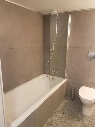 Tek Büyük veya İki Ayrı Yataklı Oda, Deniz Manzaralı
