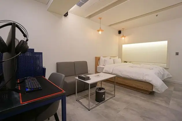 Deluxe Tek Büyük Yataklı Oda
