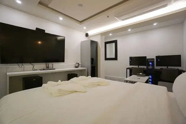 Deluxe Tek Büyük Yataklı Oda